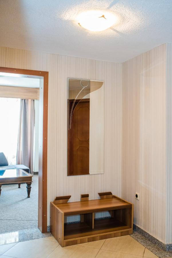 Хотел Казанлък Bagian luar foto